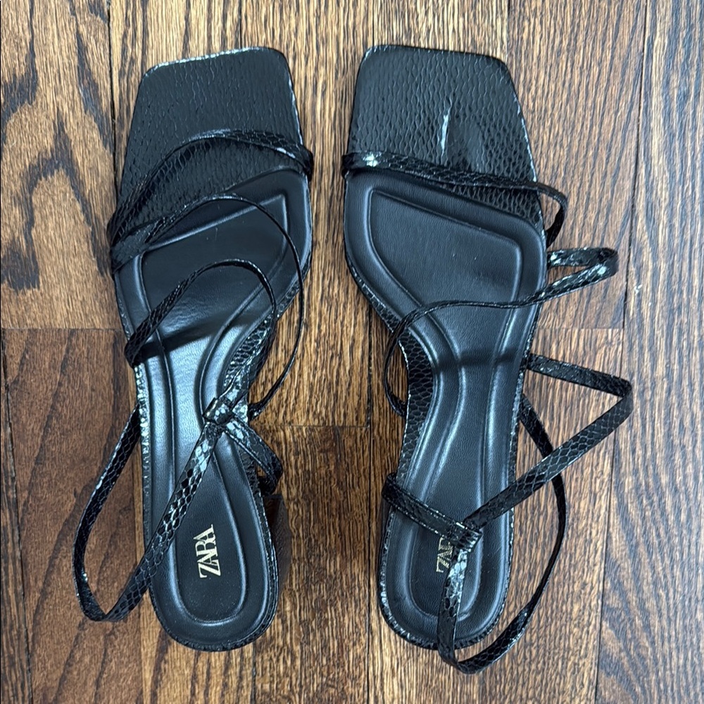 Zara Black Strappy Women's Sandals
